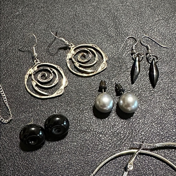 5.  Ten Pair Earring Bundle + Cuff Earring - Picture 3 of 6